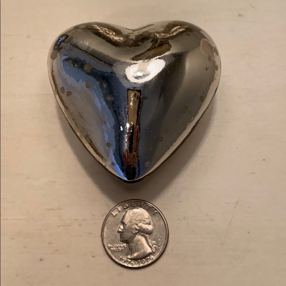 Pretty glass heart